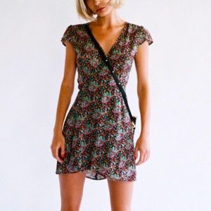 Jeu Illimite Floral Wrap Dress (NWT)